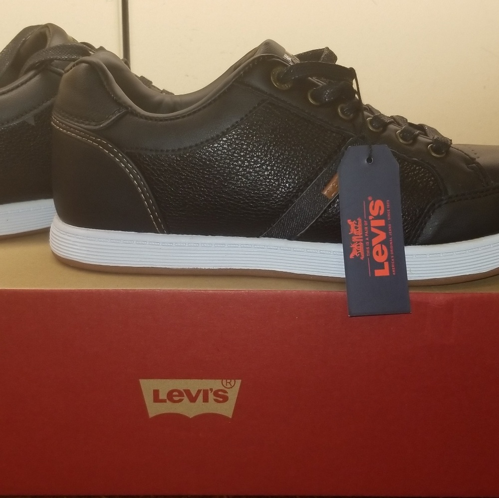 Levi's men shoes